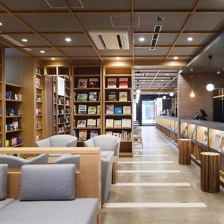 Lamp Light Books Hotel Sapporo Exterior photo