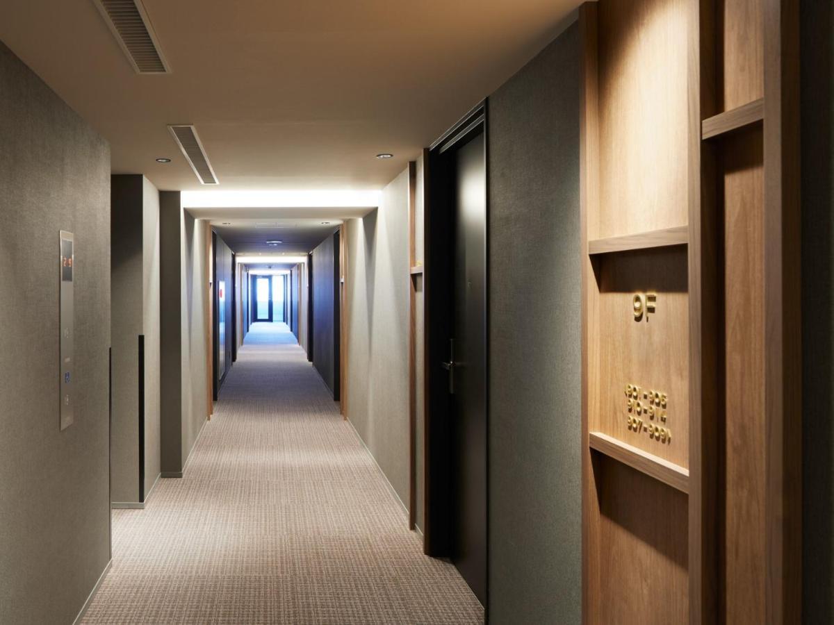 Lamp Light Books Hotel Sapporo Exterior photo