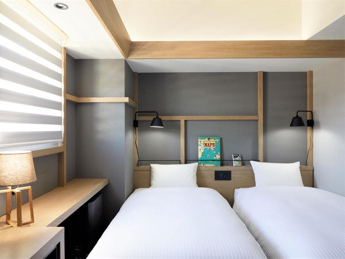 Lamp Light Books Hotel Sapporo Exterior photo