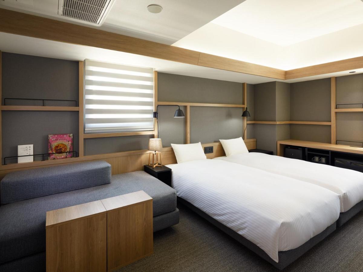 Lamp Light Books Hotel Sapporo Exterior photo